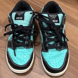 Vintage Nike Tiffany Diamond SB Dunks Low Size 7